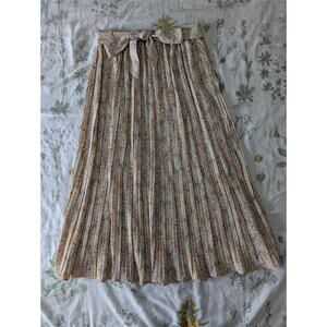 Alice Blue Floral Pleated Midi